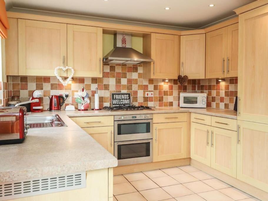 Stunning Seaviews - Beach House - Jacuzzi Bath Tub Littlestone-on-Sea Екстериор снимка